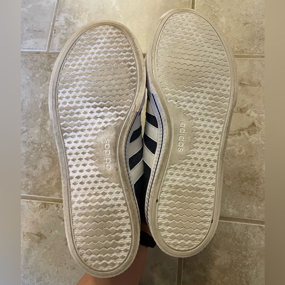 CONSIGNING SOON Adidas Daily 3.0 Sneakers M7.5/W9 - Picture 3 of 6